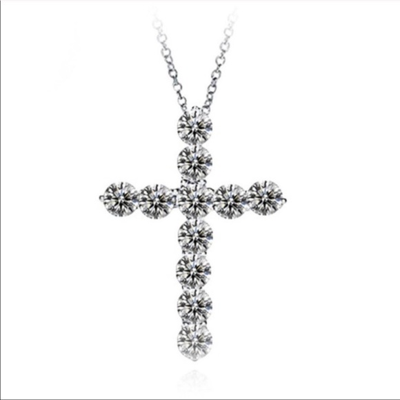 NEW 18K WHITE GOLD ROUND DIAMOND CROSS NECKLACE - Picture 4 of 4